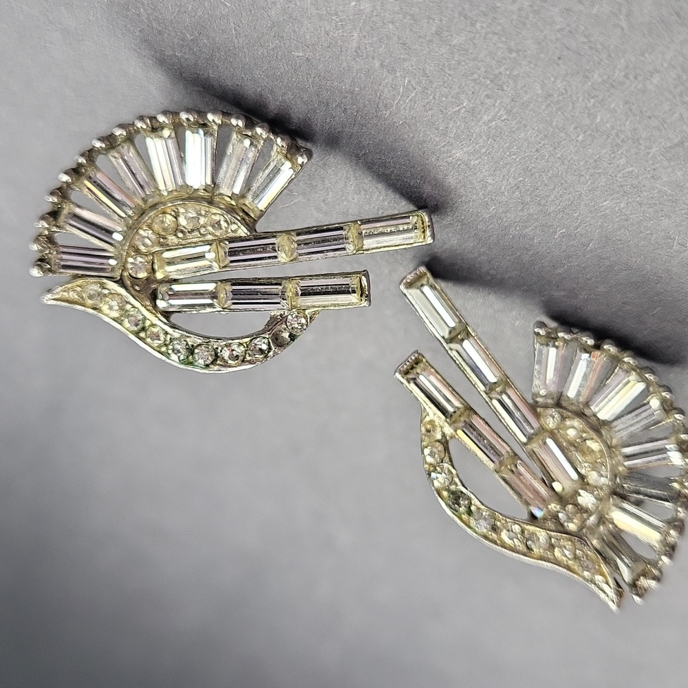 Rare Joseph Weisner Clip Earrings - Picture 4 of 5